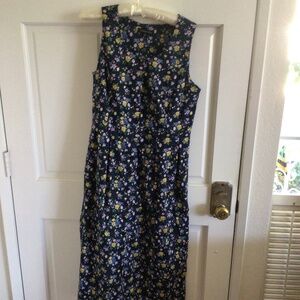 Sleeveless sun dress.